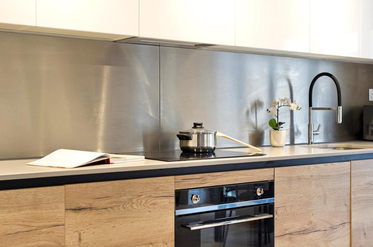 Luxury One Bedroom Greenwich Studio Apartment Near Canary Wharf By Underthedoormat Londra Esterno foto